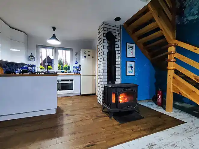 Wnętrze Brzozowej Chatki